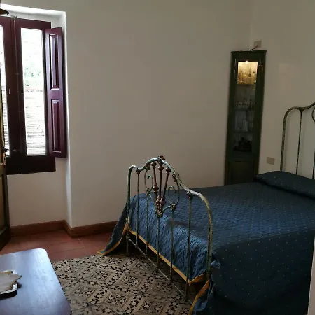 La Del Barbablu Guest house *